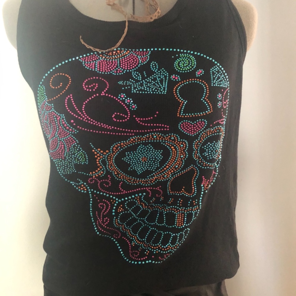 Shirt - Picture 4 of 4